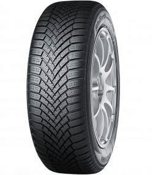 Yokohama BluEarth Winter V906 Winter 225/50R17 98V XL Passenger Tire Fits: 2012-15 Chevrolet Cruze LT, 2012-18 Ford Focus Electric